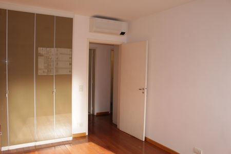 Apartamento para alugar com 168m², 3 quartos e 2 vagasQuarto 2