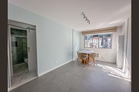 Apartamento para alugar com 2 quartos, 50m² em Centro, Rio de Janeiro