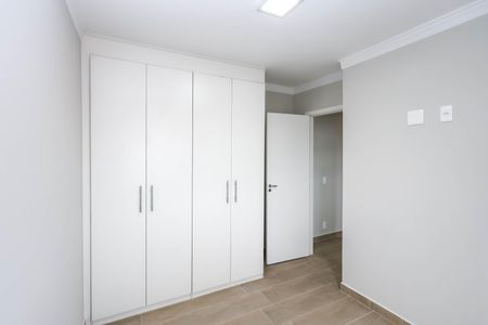 Quarto 1 de apartamento para alugar com 2 quartos, 46m² em Vila Caraguatá, São Paulo