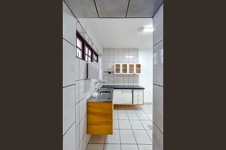 Casa para alugar com 70m², 2 quartos e 1 vagaÁrea de Serviço