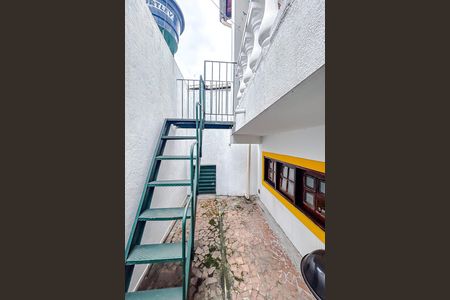 Casa para alugar com 70m², 2 quartos e 1 vagaÁrea externa