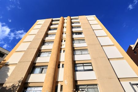 Apartamento para alugar com 110m², 2 quartos e 1 vagaFachada