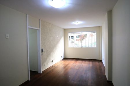 Sala de apartamento para alugar com 2 quartos, 110m² em São Lucas, Belo Horizonte