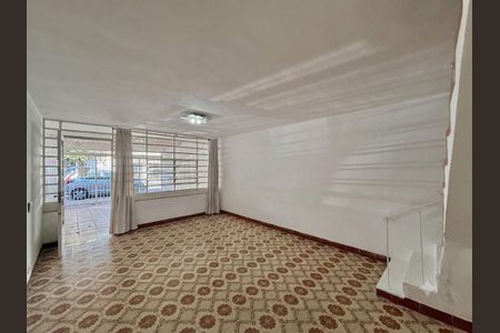 Casa à venda com 2 quartos, 100m² em Vila Cordeiro, São Paulo