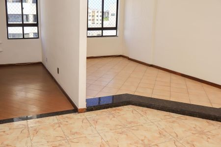 Apartamento para alugar com 90m², 3 quartos e 1 vagaSala