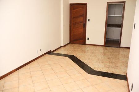 Apartamento para alugar com 90m², 3 quartos e 1 vagaSala