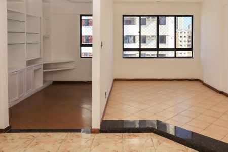 Sala de apartamento para alugar com 3 quartos, 90m² em Imbuí, Salvador