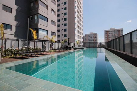 Studio para alugar com 25m², 1 quarto e sem vaga Studio para alugar com 25m², 1 quarto e sem vagaÁrea comum - Piscina