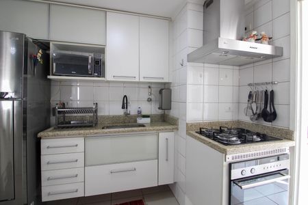Apartamento à venda com 74m², 2 quartos e 1 vagaCozinha 
