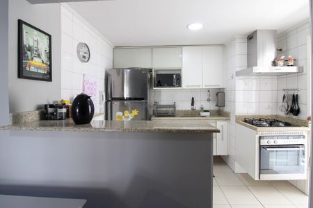 Apartamento à venda com 74m², 2 quartos e 1 vagaCozinha 