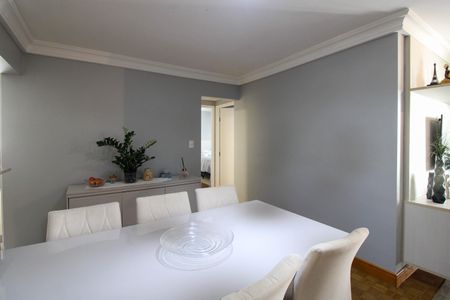 Apartamento à venda com 74m², 2 quartos e 1 vagaSala de Jantar
