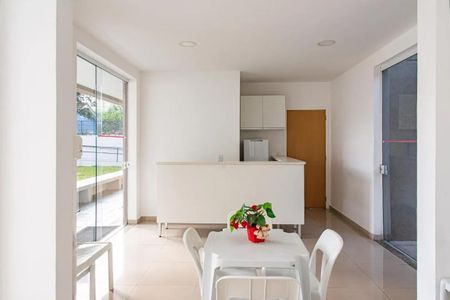 Studio para alugar com 32m², 1 quarto e 1 vaga Studio para alugar com 32m², 1 quarto e 1 vagaÁrea comum - Salão de festas