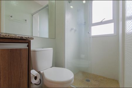 Banheiro de kitnet/studio para alugar com 1 quarto, 32m² em Vila Mariana, São Paulo