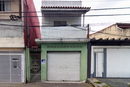 Casa para alugar com 180m², 3 quartos e 2 vagas Casa para alugar com 180m², 3 quartos e 2 vagasFachada