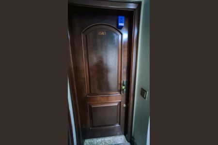 Apartamento à venda com 124m², 3 quartos e 1 vagaEntrada do apartamento com caixinha