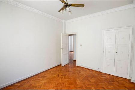 Apartamento à venda com 170m², 3 quartos e 1 vaga Apartamento à venda com 170m², 3 quartos e 1 vagaQuarto 3