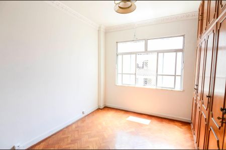 Apartamento à venda com 170m², 3 quartos e 1 vaga Apartamento à venda com 170m², 3 quartos e 1 vagaQuarto 2