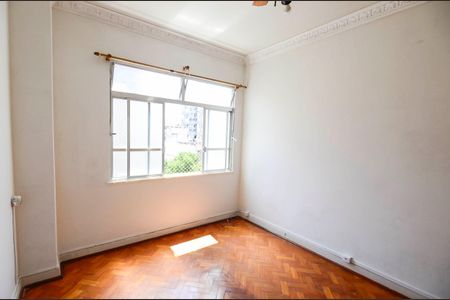 Apartamento à venda com 170m², 3 quartos e 1 vaga Apartamento à venda com 170m², 3 quartos e 1 vagaQuarto 1