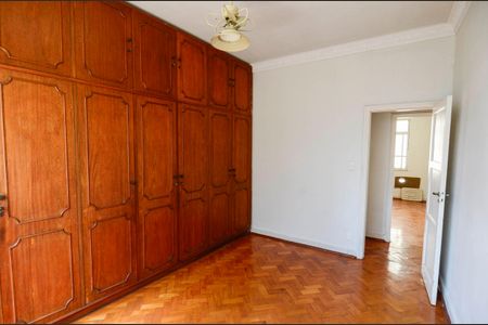 Apartamento à venda com 170m², 3 quartos e 1 vaga Apartamento à venda com 170m², 3 quartos e 1 vagaQuarto 2