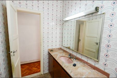 Apartamento à venda com 170m², 3 quartos e 1 vaga Apartamento à venda com 170m², 3 quartos e 1 vagaBanheiro 1