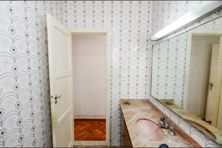 Apartamento à venda com 170m², 3 quartos e 1 vaga Apartamento à venda com 170m², 3 quartos e 1 vagaBanheiro 1