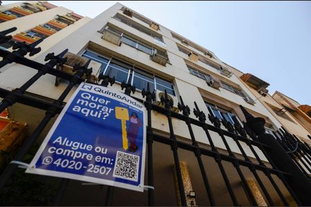 Apartamento à venda com 170m², 3 quartos e 1 vaga Apartamento à venda com 170m², 3 quartos e 1 vagaFachada