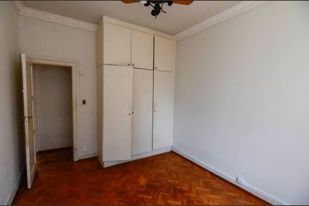 Apartamento à venda com 170m², 3 quartos e 1 vaga Apartamento à venda com 170m², 3 quartos e 1 vagaQuarto 1