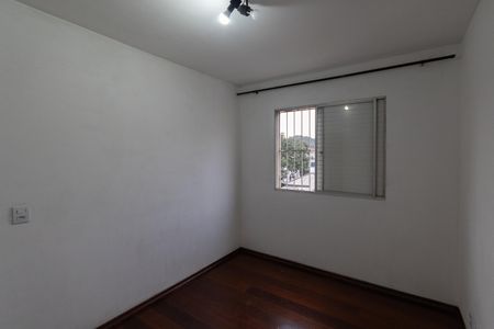 Quarto 2 de apartamento para alugar com 2 quartos, 60m² em Vila Constança, São Paulo