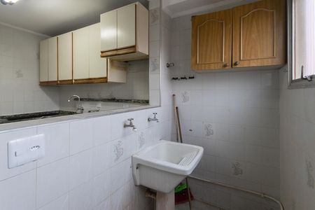 Apartamento à venda com 60m², 2 quartos e 1 vaga Apartamento à venda com 60m², 2 quartos e 1 vagaCozinha e Área de Serviço