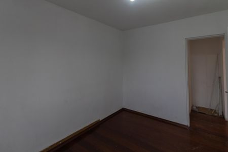 Quarto 2 de apartamento para alugar com 2 quartos, 60m² em Vila Constança, São Paulo