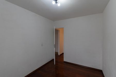 Quarto 1 de apartamento para alugar com 2 quartos, 60m² em Vila Constança, São Paulo