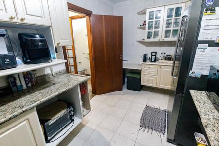 Casa para alugar com 180m², 3 quartos e 3 vagasCozinha - Armários