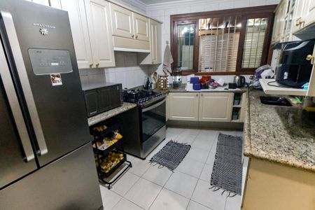 Casa para alugar com 180m², 3 quartos e 3 vagasCozinha - Armários
