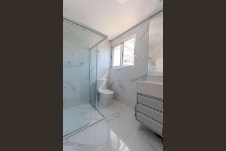 Apartamento para alugar com 123m², 2 quartos e 1 vaga Apartamento para alugar com 123m², 2 quartos e 1 vagaBanheiro social