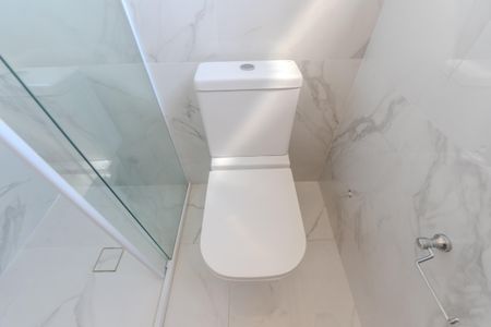 Apartamento para alugar com 123m², 2 quartos e 1 vaga Apartamento para alugar com 123m², 2 quartos e 1 vagaBanheiro social