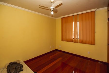 Casa à venda com 220m², 4 quartos e 2 vagasQuarto 2