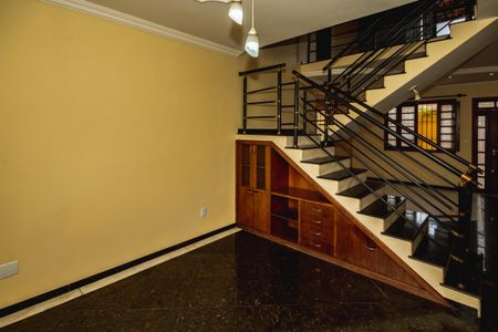 Casa à venda com 220m², 4 quartos e 2 vagasSala 2