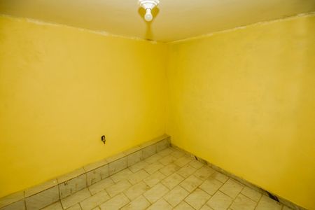 Casa à venda com 220m², 4 quartos e 2 vagasQuarto de Serviço