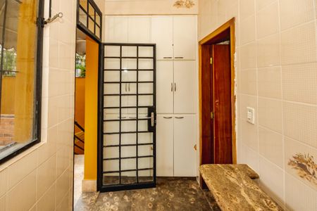 Casa à venda com 220m², 4 quartos e 2 vagasÁrea de Serviço