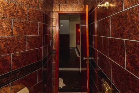 Casa à venda com 220m², 4 quartos e 2 vagasLavabo