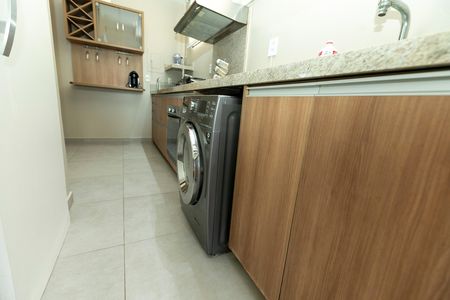 Apartamento para alugar com 75m², 3 quartos e 1 vagaÁrea de serviço