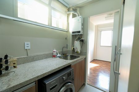 Apartamento para alugar com 75m², 3 quartos e 1 vagaÁrea de serviço