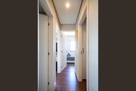 Apartamento à venda com 70m², 3 quartos e 2 vagasCorredor