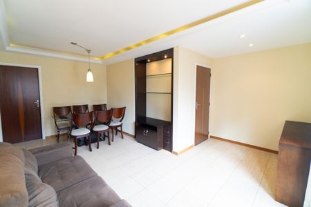 Apartamento à venda com 104m², 3 quartos e 2 vagas Apartamento à venda com 104m², 3 quartos e 2 vagasSala
