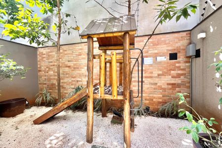 Apartamento para alugar com 28m², 1 quarto e sem vaga Apartamento para alugar com 28m², 1 quarto e sem vagaÁrea comum - Playground