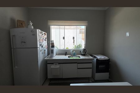 Casa para alugar com 85m², 2 quartos e 1 vaga Casa para alugar com 85m², 2 quartos e 1 vagaCozinha