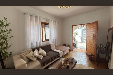 Casa para alugar com 85m², 2 quartos e 1 vaga Casa para alugar com 85m², 2 quartos e 1 vagaSala