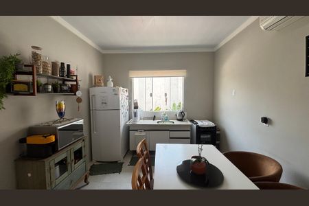Casa para alugar com 85m², 2 quartos e 1 vaga Casa para alugar com 85m², 2 quartos e 1 vagaCozinha