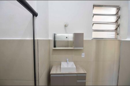 Apartamento para alugar com 104m², 2 quartos e sem vaga Apartamento para alugar com 104m², 2 quartos e sem vagaBanheiro