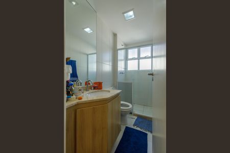 Casa de condomínio à venda com 213m², 4 quartos e 3 vagasBanheiro da Suíte 2